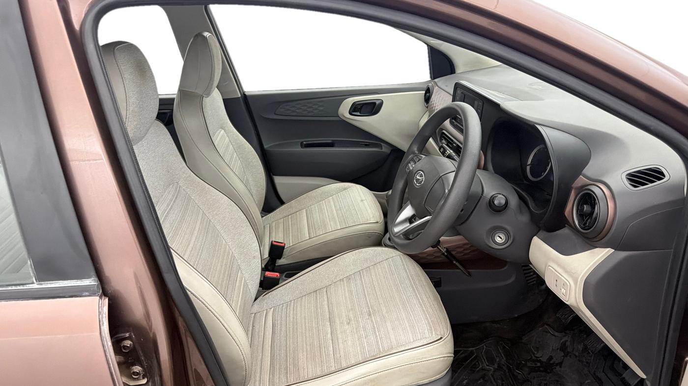 2020 Hyundai AURA S 1.2 CNG, CNG, Manual, 67,843 km, Right Side Front Door Cabin