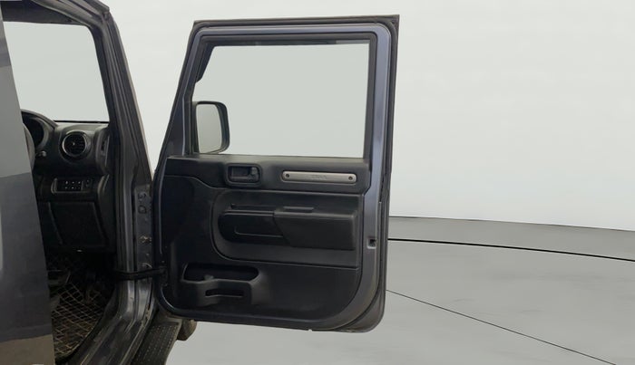 2021 Mahindra Thar LX PETROL HT 4WD AT, Petrol, Automatic, 29,073 km, RHS Front Door