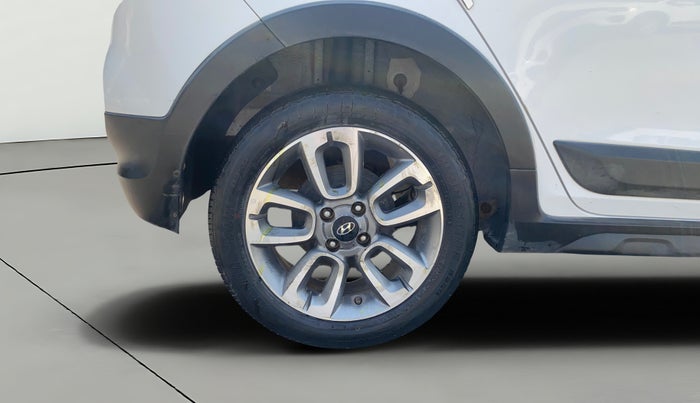 2016 Hyundai i20 Active 1.2 SX, Petrol, Manual, 69,106 km, Right Rear Wheel