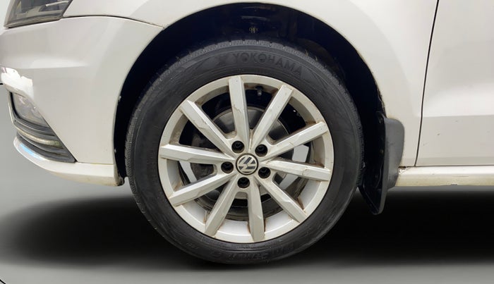 2017 Volkswagen Ameo HIGHLINE PLUS 1.5L AT 16 ALLOY, Diesel, Automatic, 1,45,469 km, Left Front Wheel