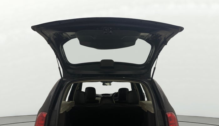 2015 Renault Duster 85 PS RXL DIESEL, Diesel, Manual, 1,25,755 km, Boot Door Open