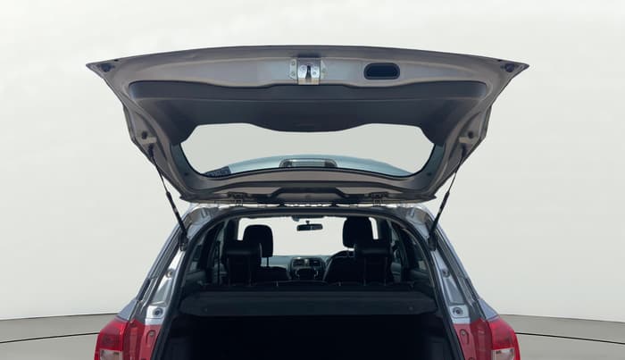 2017 Maruti Vitara Brezza ZDI, Diesel, Manual, 1,18,691 km, Boot Door Open