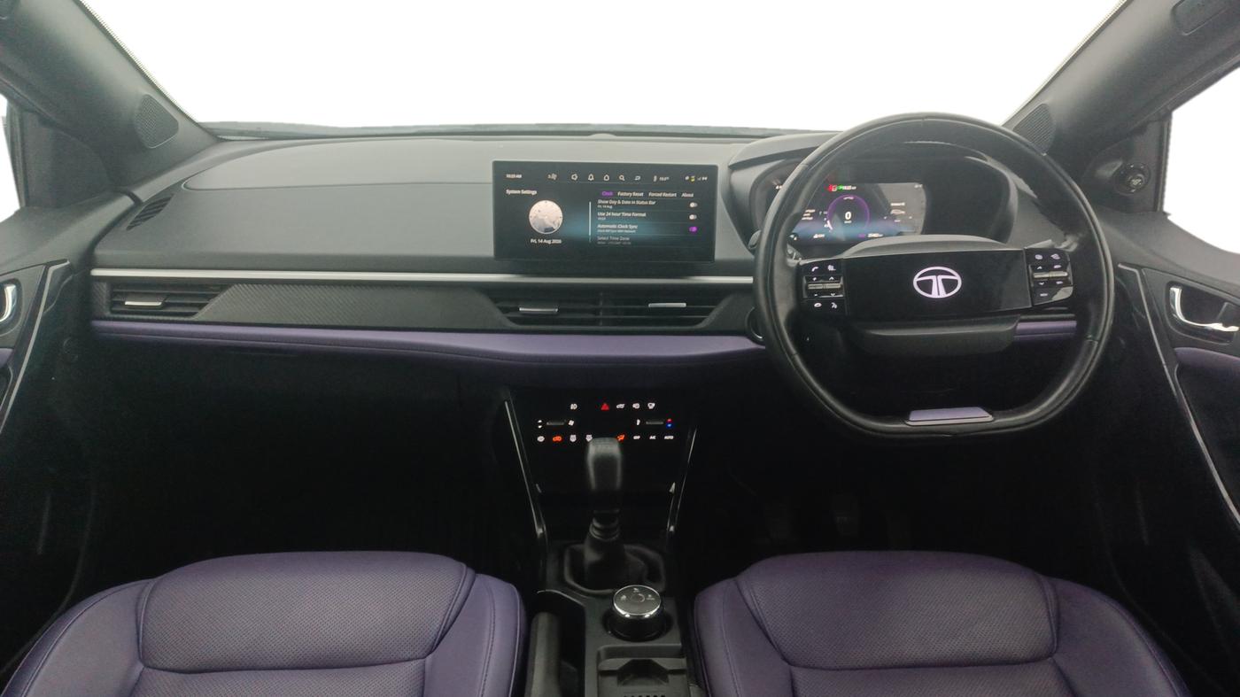 2023 Tata NEXON FEARLESS PURPLE + SUNROOF DUAL TONE 1.2 PETROL, Petrol, Manual, 25,480 km, Dashboard