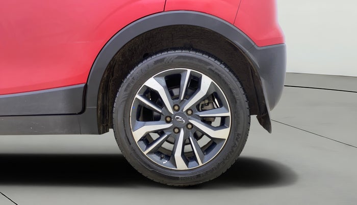 2019 Mahindra XUV300 W8 (O) 1.5 DIESEL AMT, Diesel, Automatic, 64,912 km, Left Rear Wheel