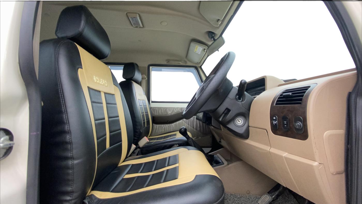 2024 Mahindra Bolero B6, Diesel, Manual, 36,250 km, Right Side Front Door Cabin