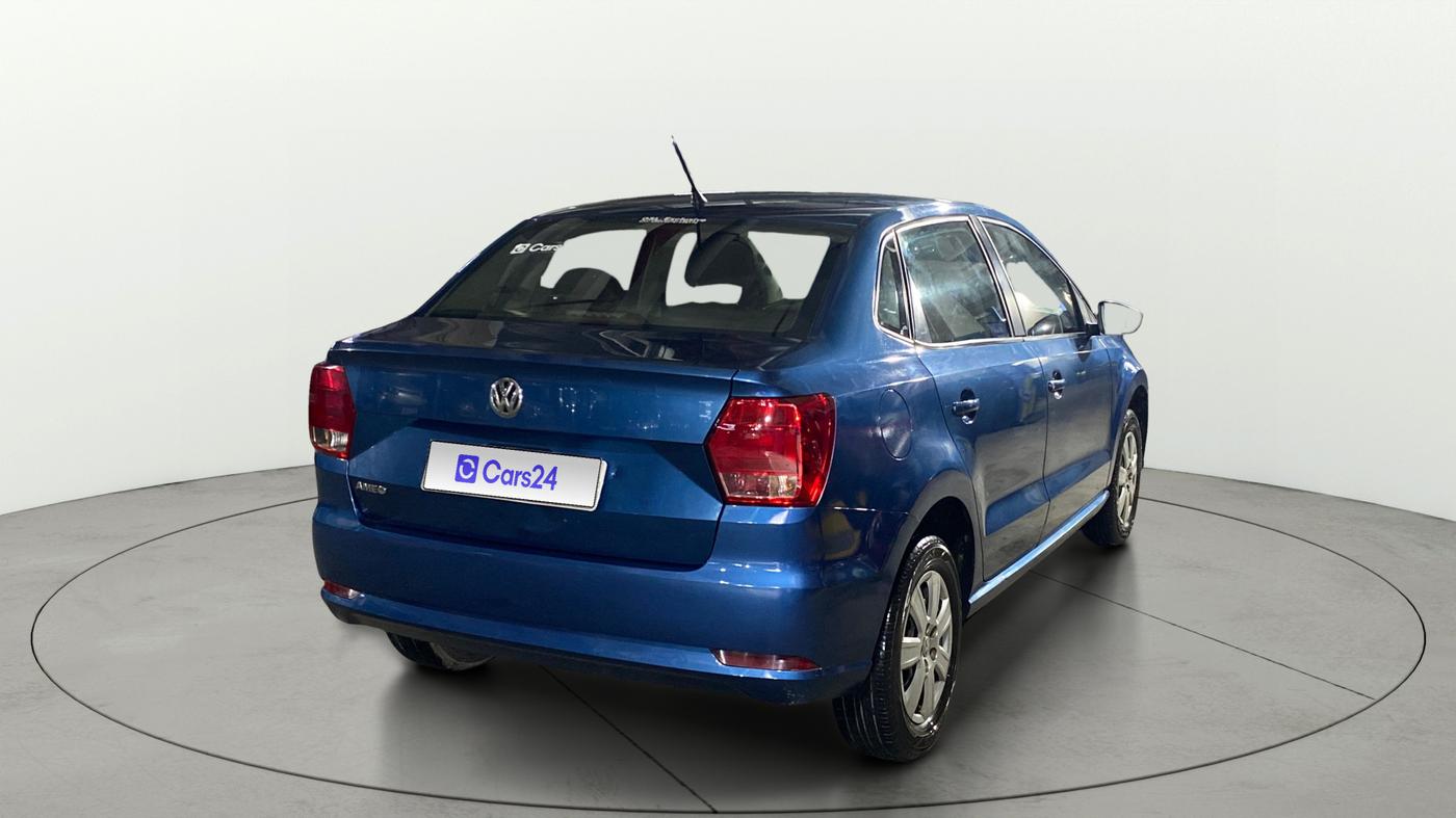 2017 Volkswagen Ameo TRENDLINE 1.2L, Petrol, Manual, 1,11,912 km, Right Back Diagonal