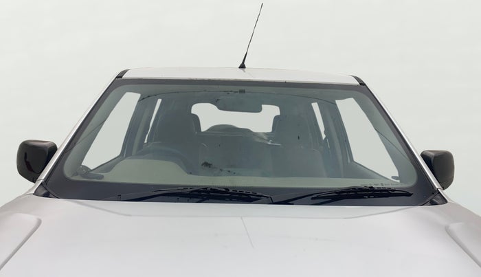 2016 Mahindra TUV300 T4 PLUS, Diesel, Manual, 1,08,591 km, Front Windshield