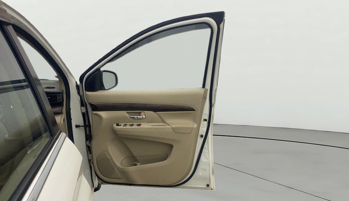 2021 Maruti Ertiga ZXI SHVS, Petrol, Manual, 30,368 km, RHS Front Door