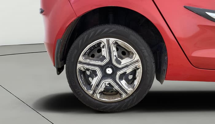 2021 Tata ALTROZ XT PETROL, Petrol, Manual, 51,137 km, Right Rear Wheel