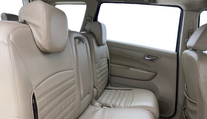 2016 Maruti Ertiga VXI, CNG, Manual, 69,787 km, Right Side Rear Door Cabin