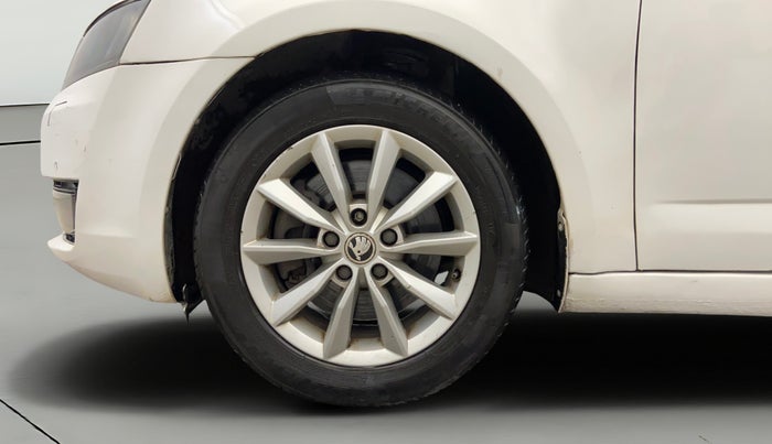 2014 Skoda Octavia ELEGANCE 1.8 TSI AT, Petrol, Automatic, 56,359 km, Left Front Wheel