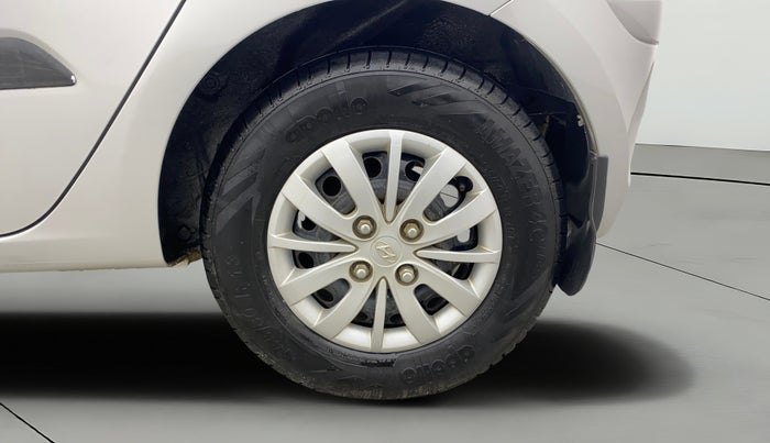2013 Hyundai i10 MAGNA 1.2, Petrol, Manual, 32,147 km, Left Rear Wheel