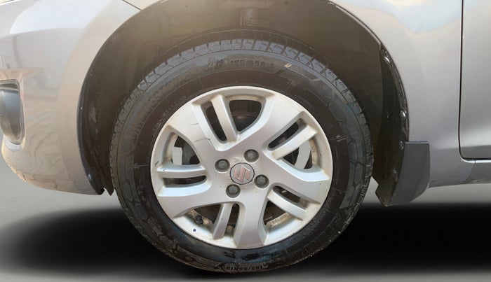 2013 Maruti Swift Dzire ZDI, Diesel, Manual, 1,26,838 km, Left Front Wheel