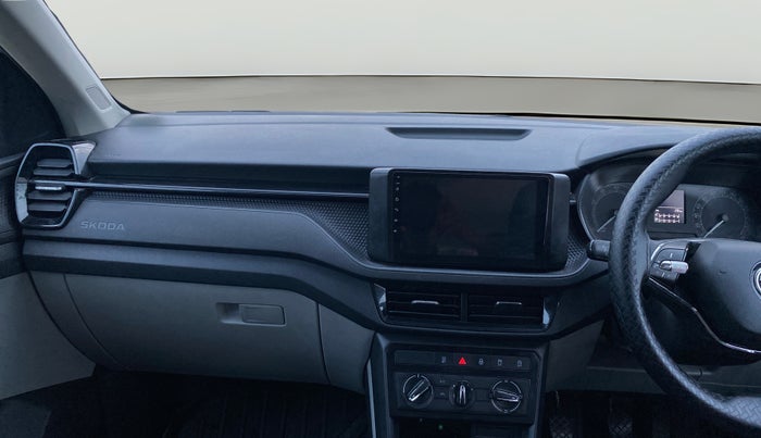 2022 Skoda KUSHAQ ACTIVE 1.0L TSI MT, Petrol, Manual, 84,819 km, Air Conditioner