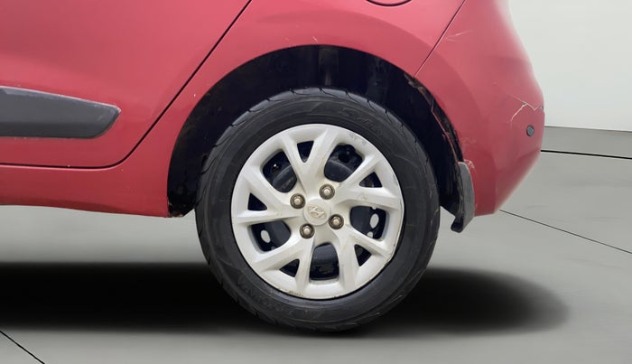 2019 Hyundai Grand i10 MAGNA AT 1.2 KAPPA VTVT, Petrol, Automatic, 40,659 km, Left Rear Wheel