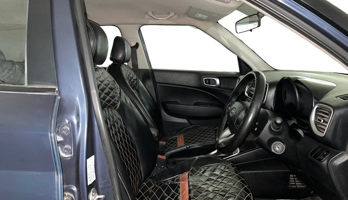 2020 Hyundai VENUE S 1.2, Petrol, Manual, 79,368 km, Right Side Front Door Cabin