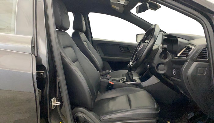 2022 Tata ALTROZ XZ PLUS DIESEL DARK EDITION, Diesel, Manual, 73,391 km, Right Side Front Door Cabin