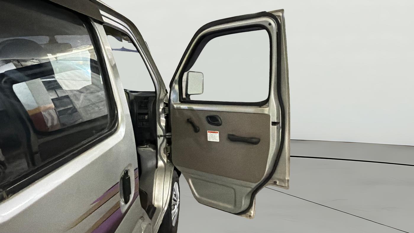 2016 Maruti Eeco 5 STR WITH A/C+HTR CNG, CNG, Manual, 47,578 km, RHS Front Door