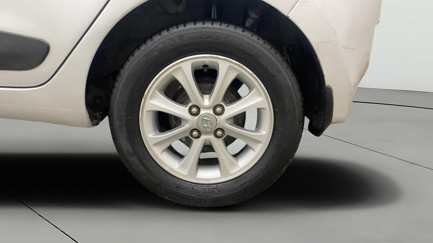 2014 Hyundai Grand i10 ASTA AT 1.2 KAPPA VTVT, Petrol, Automatic, 66,479 km, Left Rear Wheel