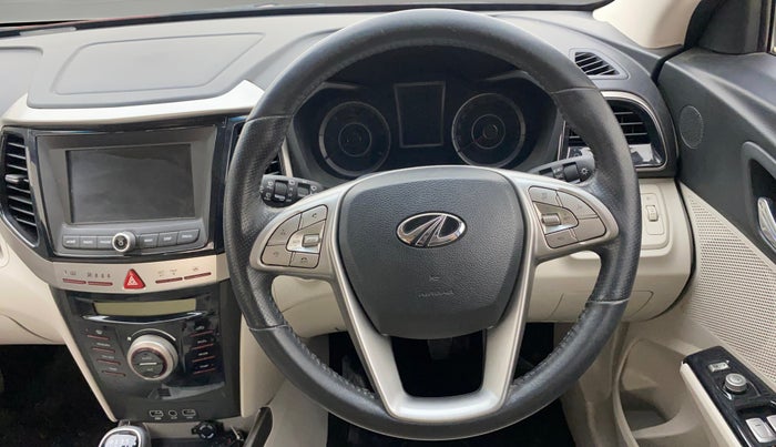 2019 Mahindra XUV300 W8 (O) 1.5 DIESEL, Diesel, Manual, 39,068 km, Steering Wheel Close Up