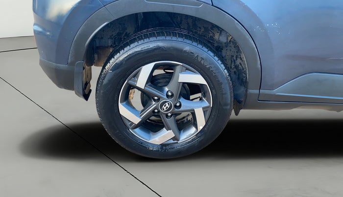 2019 Hyundai VENUE SX 1.0 TURBO, Petrol, Manual, 20,216 km, Right Rear Wheel