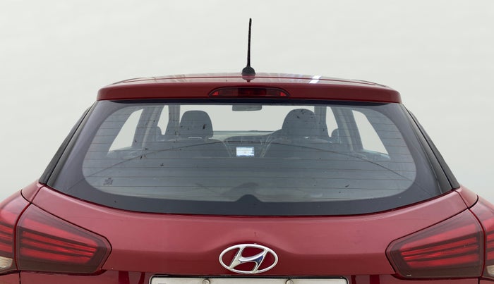 2018 Hyundai Elite i20 ASTA 1.2, Petrol, Manual, 1,15,411 km, Rear Windshield