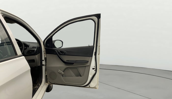 2019 Tata Tiago XE PETROL, Petrol, Manual, 23,026 km, RHS Front Door