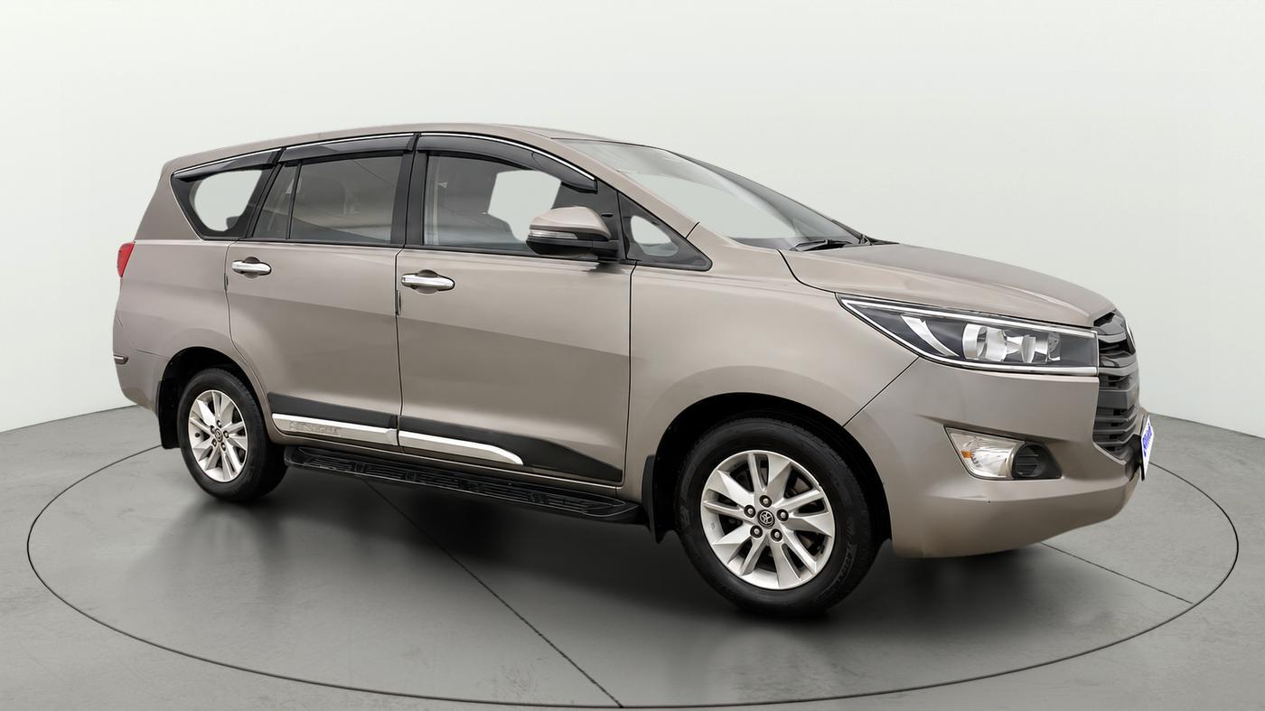 2018 Toyota Innova Crysta 2.7 GX 8 STR, Petrol, Manual, 67,217 km, Right Front Diagonal
