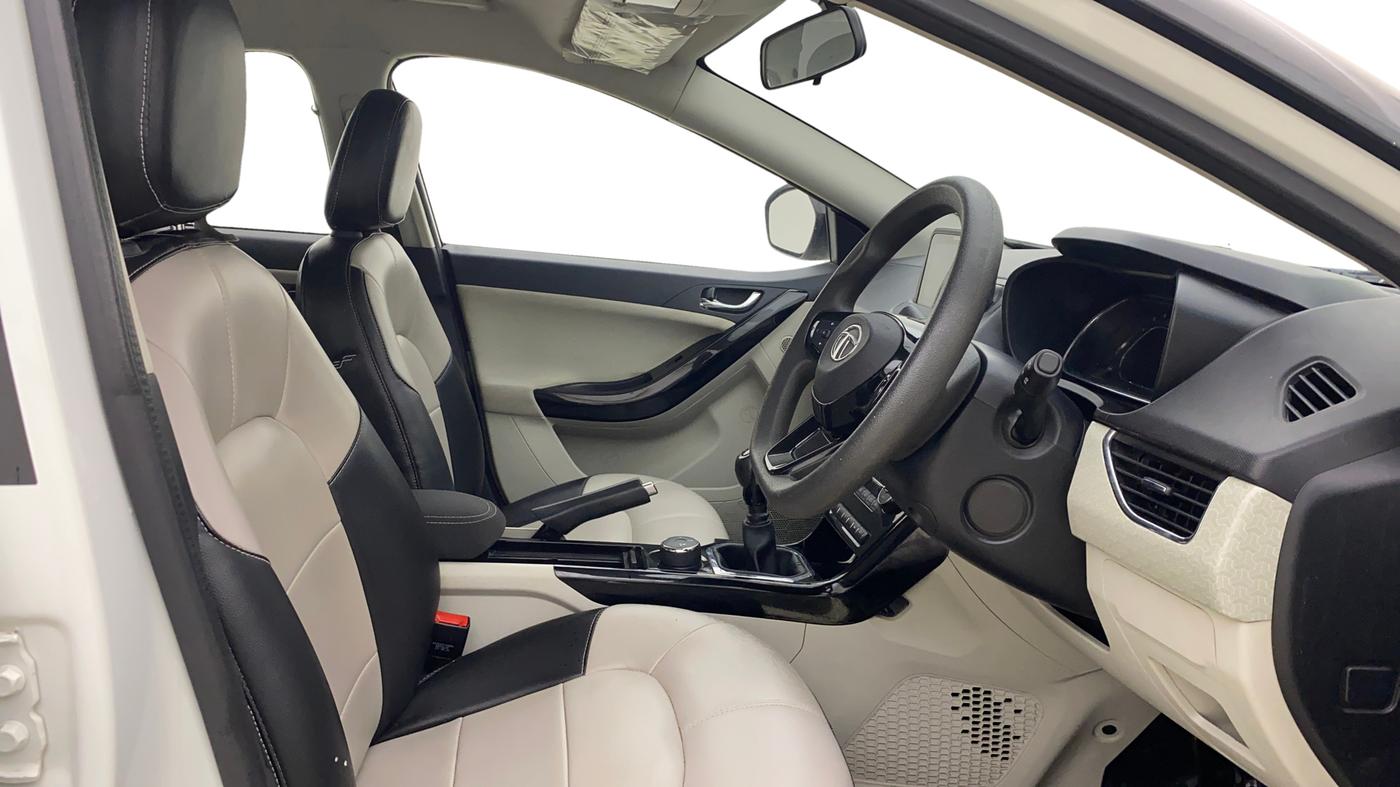 2021 Tata NEXON XZ PLUS PETROL, Petrol, Manual, 65,887 km, Right Side Front Door Cabin