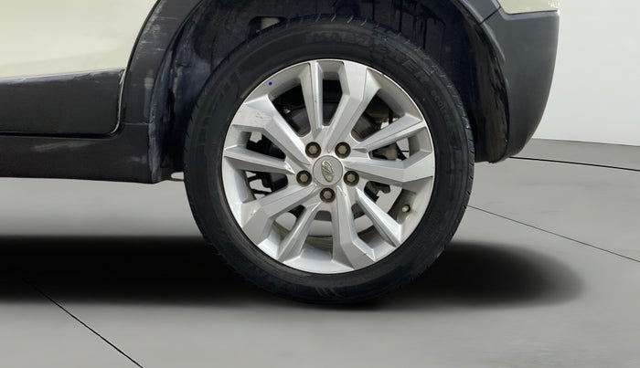 2021 Mahindra XUV300 W8 1.2 PETROL, Petrol, Manual, 67,830 km, Left Rear Wheel