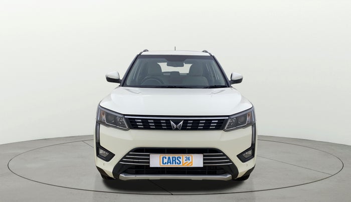 2023 Mahindra XUV300 W8 (O) 1.5 DIESEL AMT, Diesel, Automatic, 90,866 km, Front