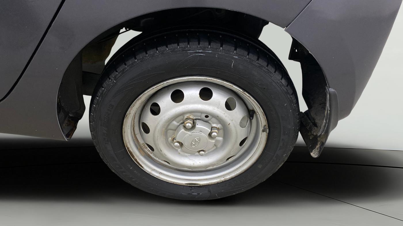 2017 Hyundai Eon ERA +, Petrol, Manual, 55,860 km, Left Rear Wheel