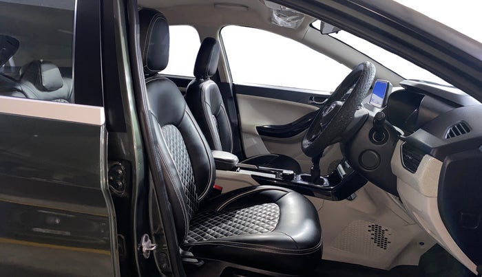2023 Tata NEXON XZ PLUS PETROL, Petrol, Manual, 32,844 km, Right Side Front Door Cabin