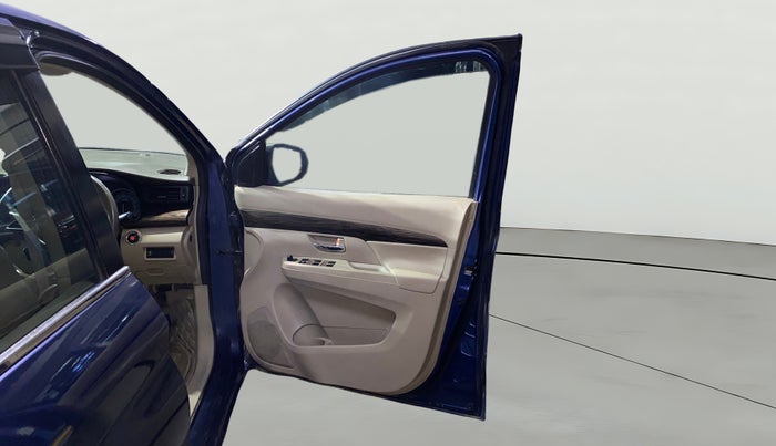 2020 Maruti Ertiga ZXI+ SHVS, Petrol, Manual, 74,793 km, RHS Front Door