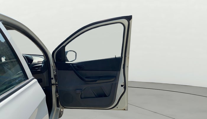 2018 Tata TIGOR XE PETROL, Petrol, Manual, 5,854 km, RHS Front Door