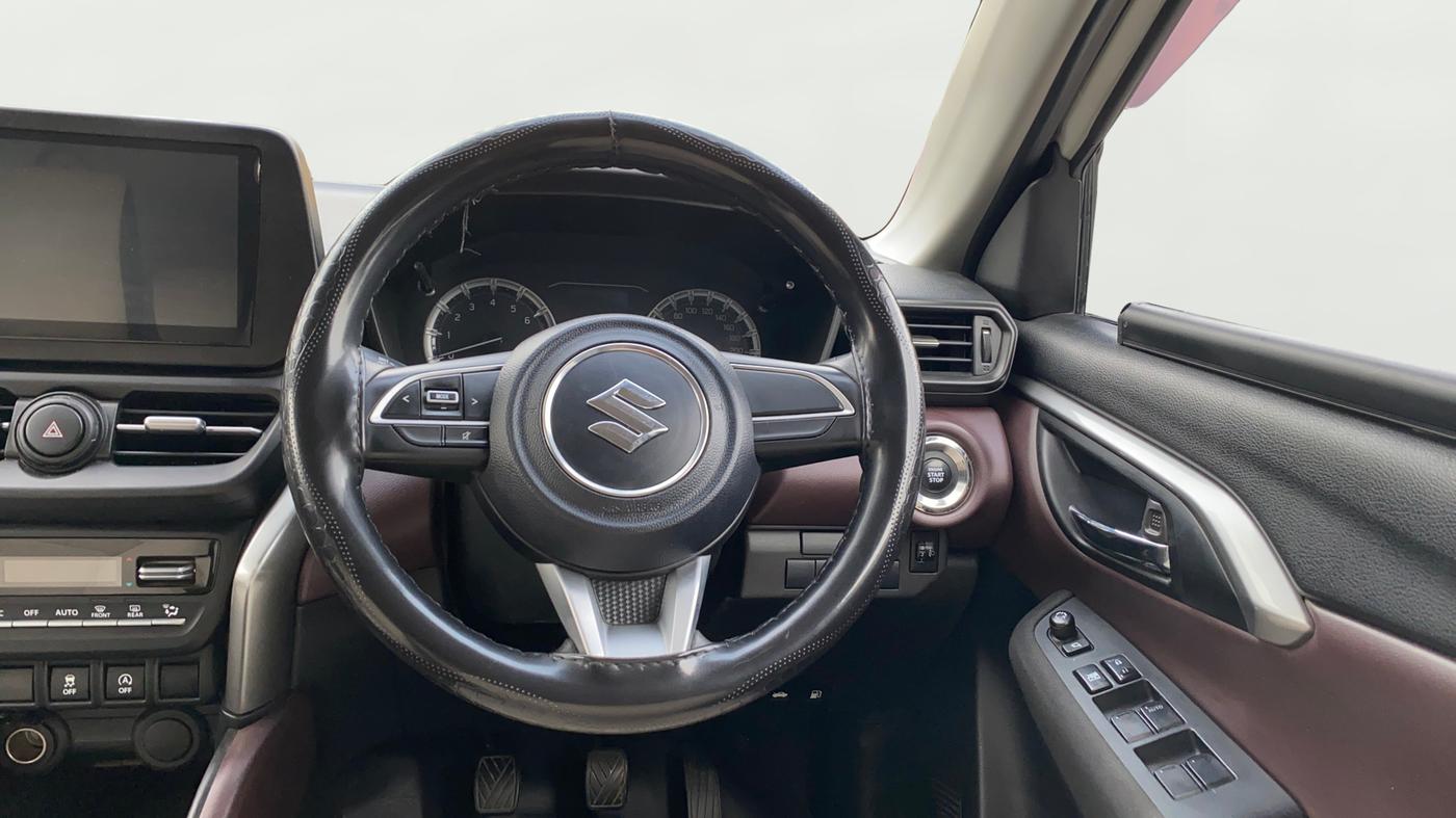 2025 Maruti Grand Vitara SIGMA SMART HYBRID, Petrol, Manual, 43,925 km, Steering Wheel Close Up