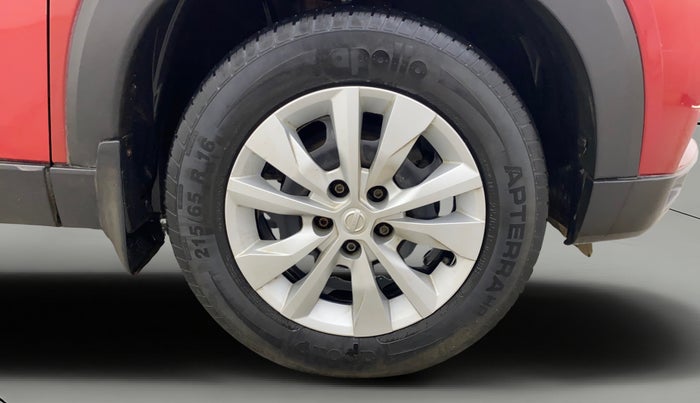 2019 Nissan Kicks XL 1.5, Petrol, Manual, 75,945 km, Right Front Wheel