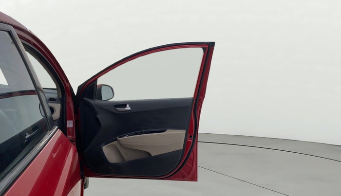 2014 Hyundai Xcent S 1.2, Petrol, Manual, 55,511 km, RHS Front Door