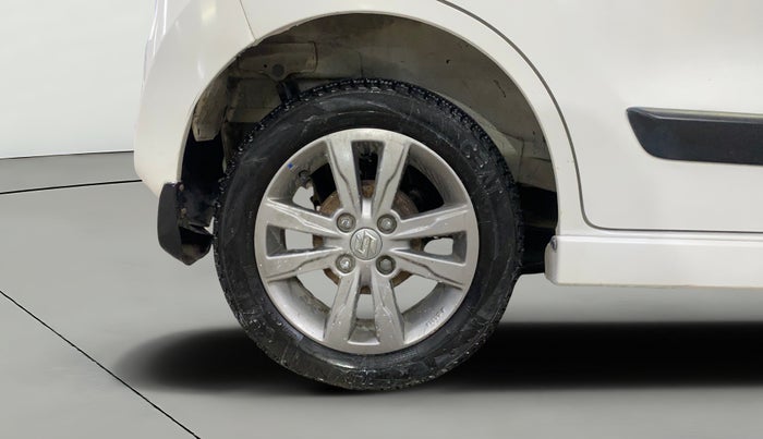 2016 Maruti Wagon R Stingray VXI, Petrol, Manual, 74,043 km, Right Rear Wheel