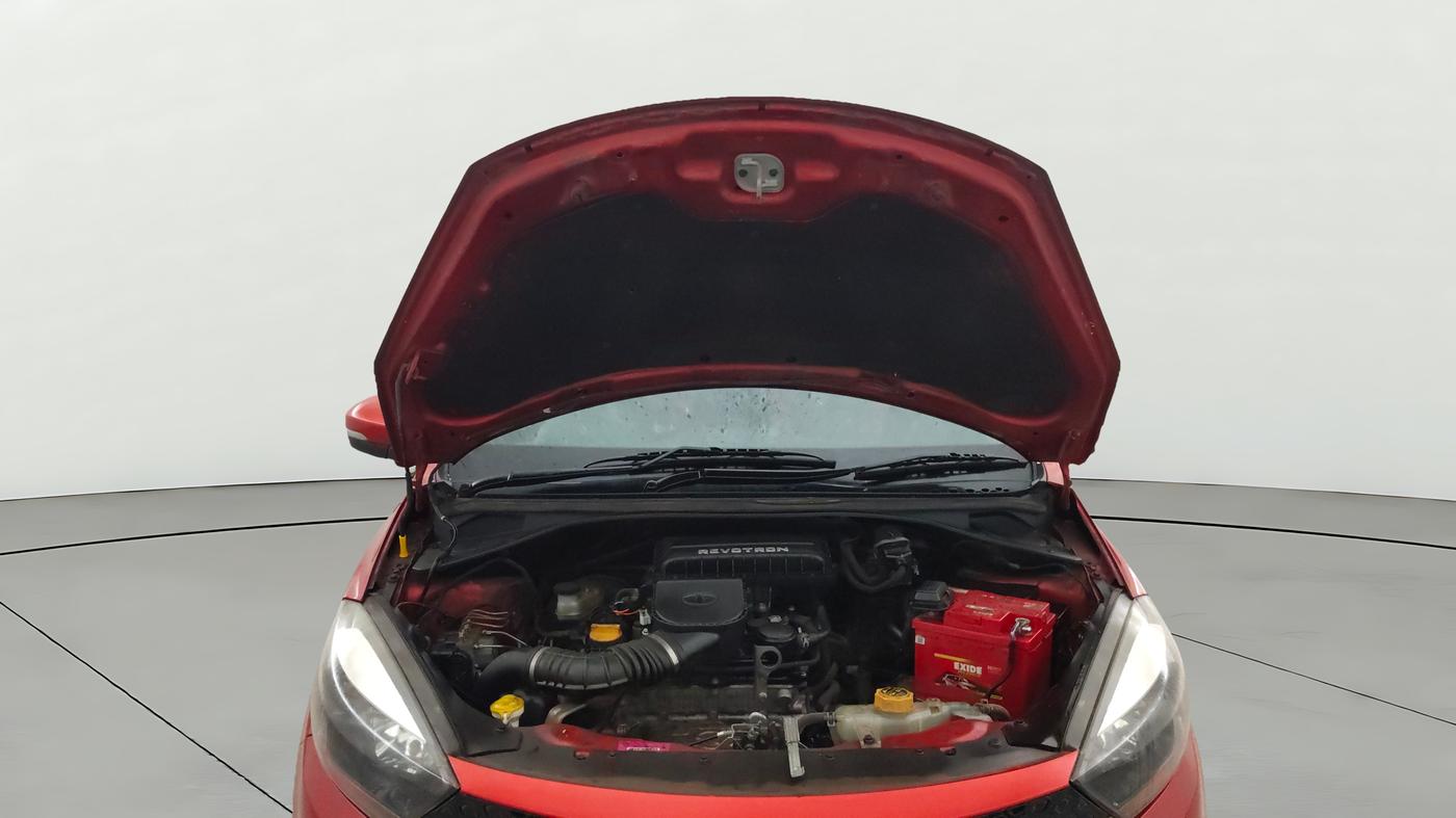 2017 Tata TIGOR XZ PETROL, Petrol, Manual, 47,979 km, Open Bonet