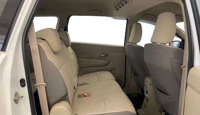 2022 Maruti Ertiga ZXI+ SHVS, Petrol, Manual, 45,483 km, Right Side Rear Door Cabin