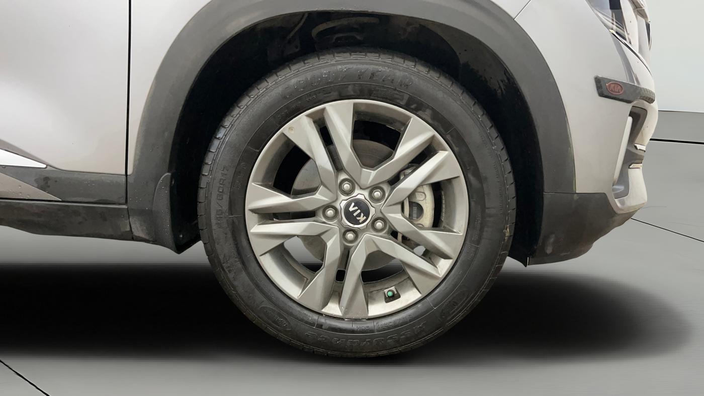 2020 KIA SELTOS HTX IVT 1.5 PETROL, Petrol, Automatic, 35,401 km, Right Front Wheel