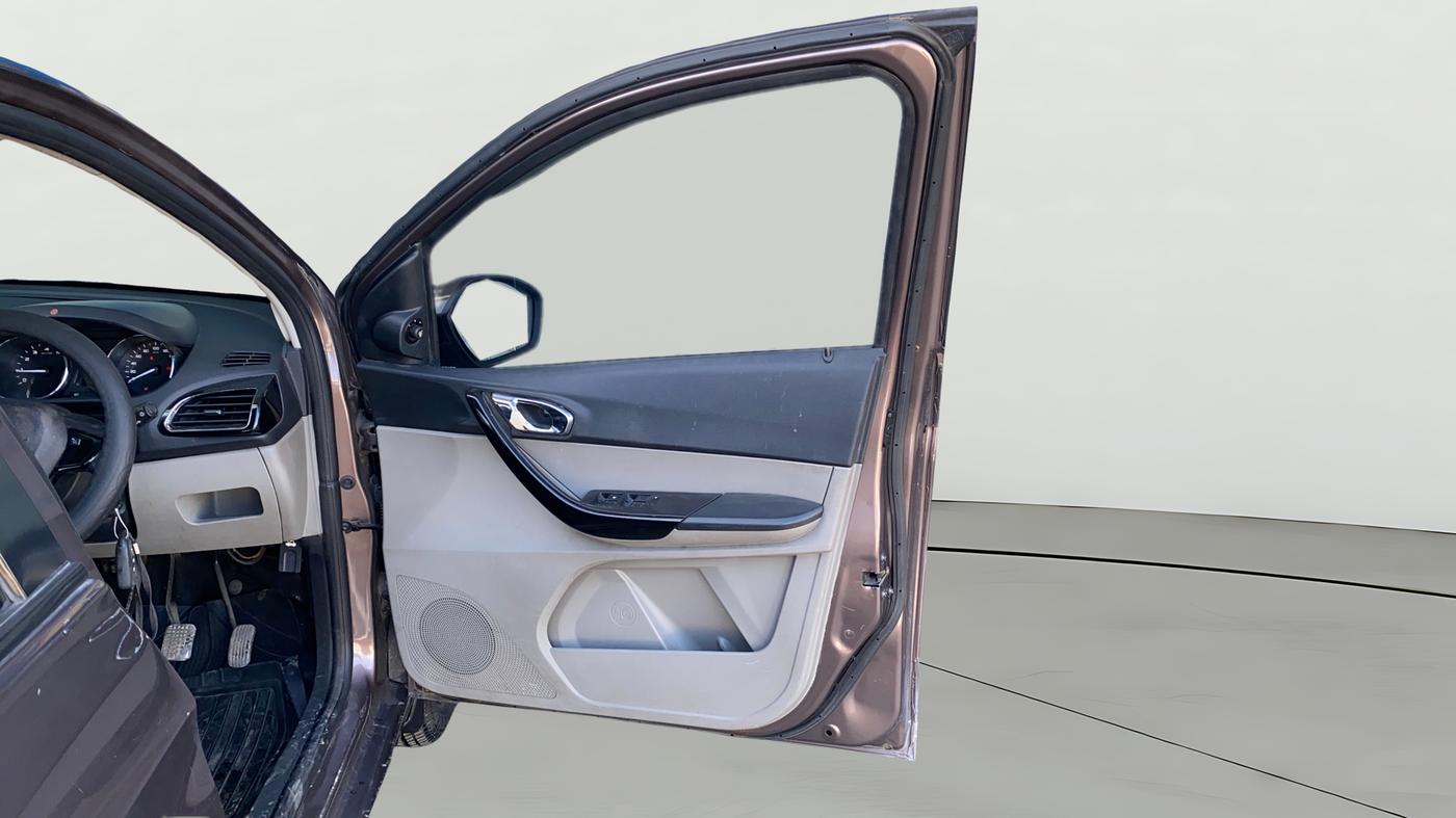 2019 Tata Tiago XZ PETROL, Petrol, Manual, 44,977 km, RHS Front Door