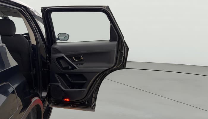 2022 Tata Harrier XT PLUS 2.0L KRYOTEC DARK EDITON, Diesel, Manual, 57,570 km, RHS Rear Door