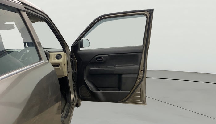 2022 Maruti New Wagon-R LXI CNG (O) 1.0, CNG, Manual, 68,657 km, RHS Front Door