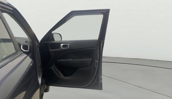 2021 Hyundai VENUE SX 1.0 TURBO IMT, Petrol, Manual, 43,243 km, RHS Front Door