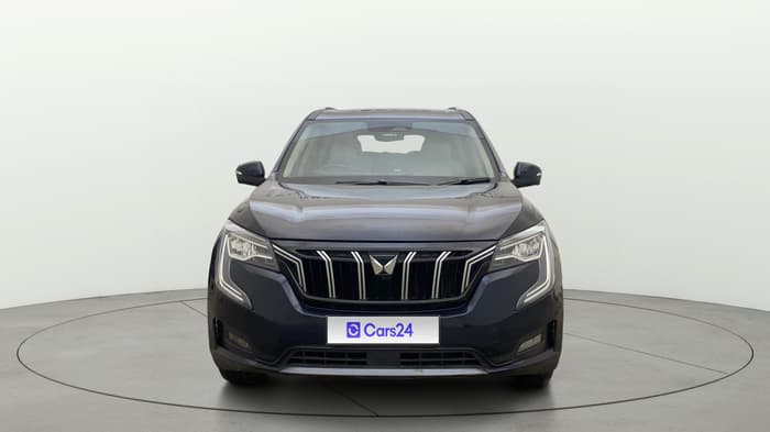 2022 Mahindra XUV700 AX 7 LUXURY D AWD AT 7 STR, Diesel, Automatic, 1,01,994 km, Front