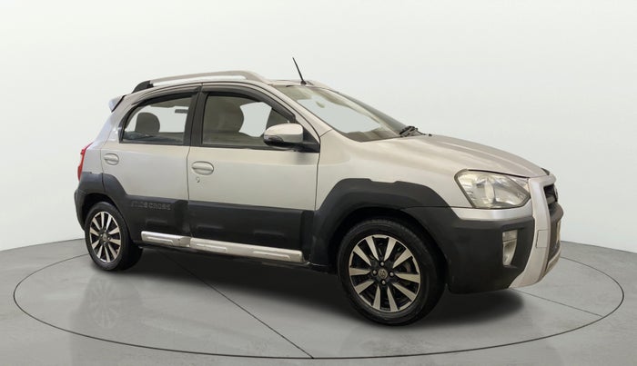 2015 Toyota Etios CROSS 1.2 G, Petrol, Manual, 70,549 km, SRP