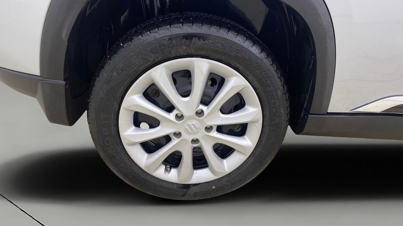 2025 Maruti Grand Vitara DELTA SMART HYBRID, Petrol, Manual, 9,324 km, Right Rear Wheel