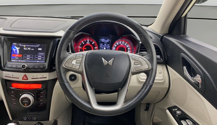 2023 Mahindra XUV300 W8 (O) 1.5 DIESEL AMT, Diesel, Automatic, 90,866 km, Steering Wheel Close Up